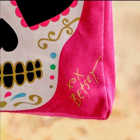 1 Left!! NWT Betsey Johnson Pink Sugar Skull Tote - Picture 6 of 8